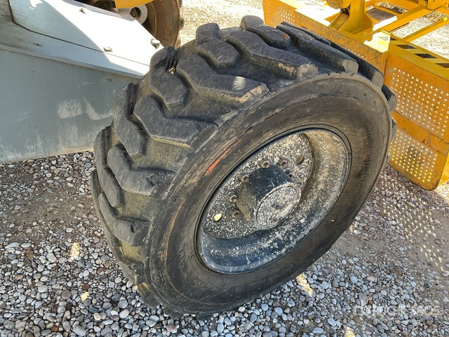 2008 Haulotte HA16PXNT 4WD Diesel Articulating Boom Lift - Személyemelő: 5 kép. 2008 Haulotte HA16PXNT 4WD Diesel Articulating Boom Lift - Személyemelő: 5 kép.