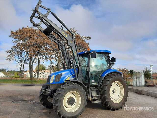 2008 New Holland T6010 Plus, con pala 4WD Tractor - Traktor: 1 kép. 2008 New Holland T6010 Plus, con pala 4WD Tractor - Traktor: 1 kép.