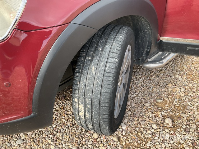 2010 Chevrolet Captiva Automobile - Terepjáró/ SUV: 4 kép. 2010 Chevrolet Captiva Automobile - Terepjáró/ SUV: 4 kép.