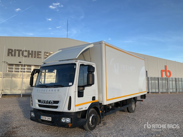 2012 Iveco Eurocargo 75E18 4x2 Van Truck - Dobozos felépítményű teherautó: 1 kép. 2012 Iveco Eurocargo 75E18 4x2 Van Truck - Dobozos felépítményű teherautó: 1 kép.