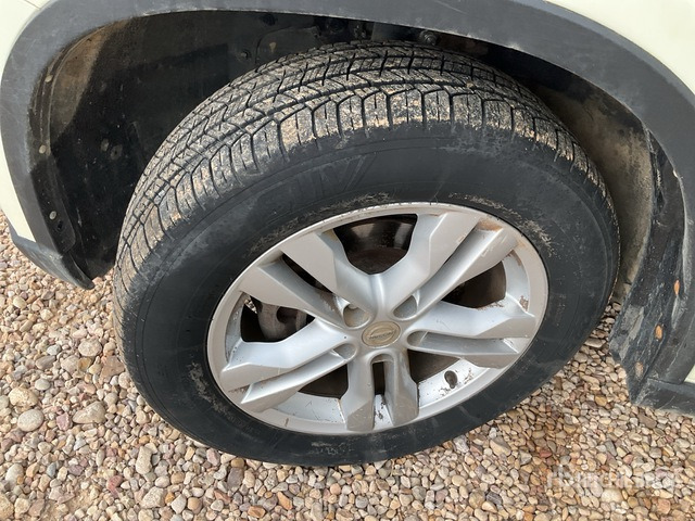 2012 Nissan X-Trail Automobile - Terepjáró/ SUV: 4 kép. 2012 Nissan X-Trail Automobile - Terepjáró/ SUV: 4 kép.