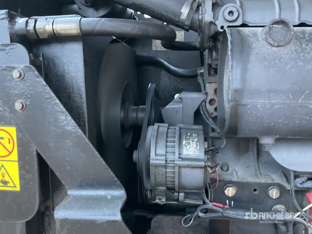 2015 JLG 450AJ Series ll 4WD Diesel Articulating Boom Lift - Személyemelő: 5 kép. 2015 JLG 450AJ Series ll 4WD Diesel Articulating Boom Lift - Személyemelő: 5 kép.