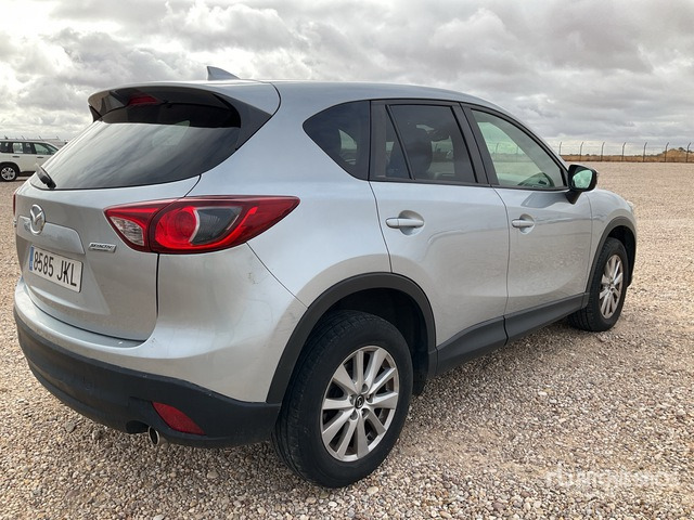 2015 Mazda CX5 Automobile - Terepjáró/ SUV: 3 kép. 2015 Mazda CX5 Automobile - Terepjáró/ SUV: 3 kép.