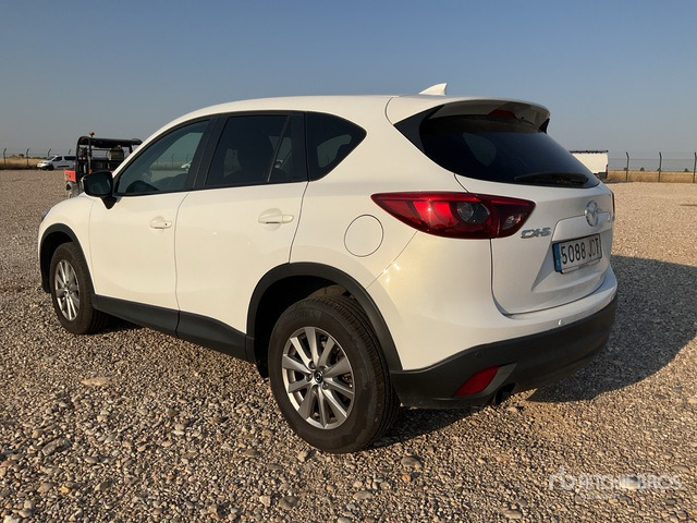 2015 Mazda CX5 SUV - Terepjáró/ SUV: 3 kép. 2015 Mazda CX5 SUV - Terepjáró/ SUV: 3 kép.