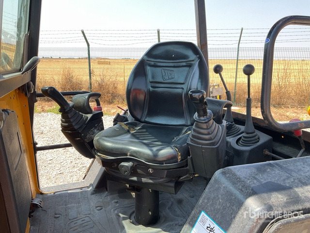 2016 JCB 1CX 4x4 Backhoe Loader - Szárzúzó/ Mulcsozó: 5 kép. 2016 JCB 1CX 4x4 Backhoe Loader - Szárzúzó/ Mulcsozó: 5 kép.