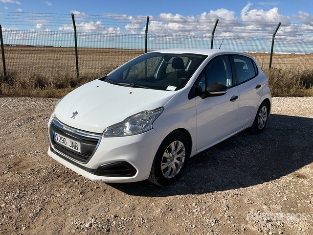 2016 Peugeot 208 Automobile - Autó: 1 kép. 2016 Peugeot 208 Automobile - Autó: 1 kép.