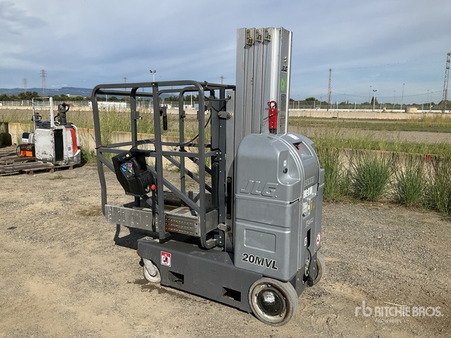 2017 JLG 20MVL Telescopic Boom Lift - Oszlopos személyemelő: 3 kép. 2017 JLG 20MVL Telescopic Boom Lift - Oszlopos személyemelő: 3 kép.