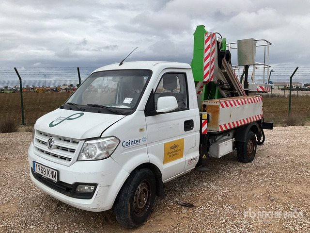 2018 DFSK C31 2018 Comet 12 m on 4x2 Bucket Truck - Emelőkosaras teherautó: 4 kép. 2018 DFSK C31 2018 Comet 12 m on 4x2 Bucket Truck - Emelőkosaras teherautó: 4 kép.