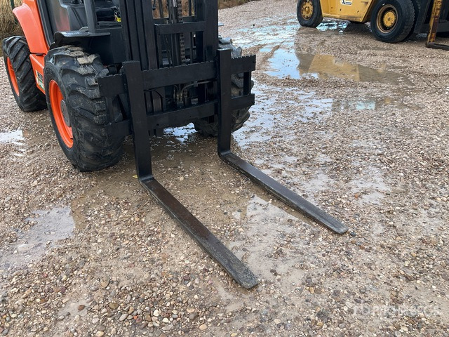 2019 Ausa C250H 4x4 Rough Terrain Forklift - Terepjáró képességű targoncá: 4 kép. 2019 Ausa C250H 4x4 Rough Terrain Forklift - Terepjáró képességű targoncá: 4 kép.