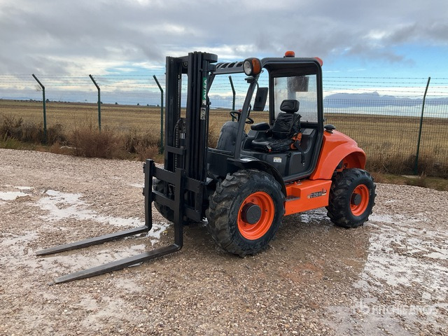 2019 Ausa C250H 4x4 Rough Terrain Forklift - Terepjáró képességű targoncá: 2 kép. 2019 Ausa C250H 4x4 Rough Terrain Forklift - Terepjáró képességű targoncá: 2 kép.