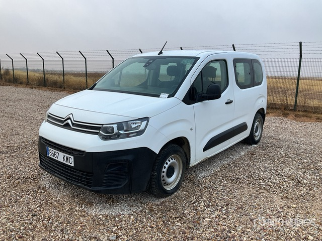 2019 Citroen Berlingo Passenger Van - Minibusz, Kisbusz: 2 kép. 2019 Citroen Berlingo Passenger Van - Minibusz, Kisbusz: 2 kép.