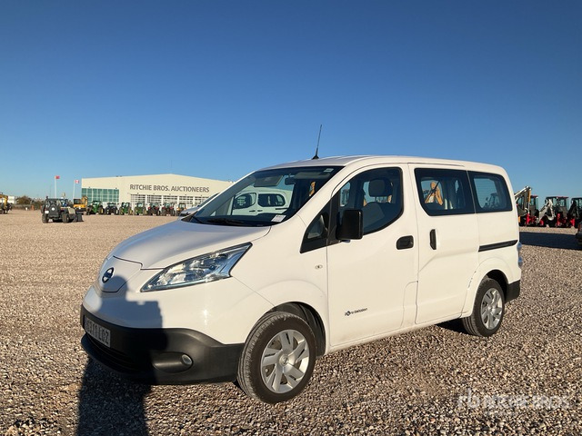 2019 Nissan E-NV200 Electric Passenger Van - Minibusz, Kisbusz: 1 kép. 2019 Nissan E-NV200 Electric Passenger Van - Minibusz, Kisbusz: 1 kép.