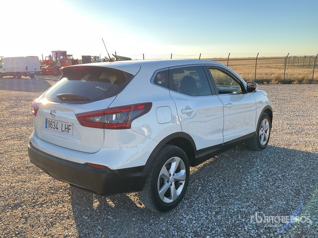 2019 Nissan Qashqai Automobile - Terepjáró/ SUV: 3 kép. 2019 Nissan Qashqai Automobile - Terepjáró/ SUV: 3 kép.
