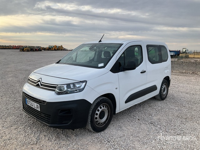 2020 Citroen Berlingo Passenger Van - Minibusz, Kisbusz: 3 kép. 2020 Citroen Berlingo Passenger Van - Minibusz, Kisbusz: 3 kép.
