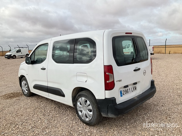 2020 Opel Combo Passenger Van - Minibusz, Kisbusz: 3 kép. 2020 Opel Combo Passenger Van - Minibusz, Kisbusz: 3 kép.