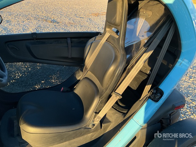 2021 Renault Twizy Electric Automobile - Autó: 5 kép. 2021 Renault Twizy Electric Automobile - Autó: 5 kép.