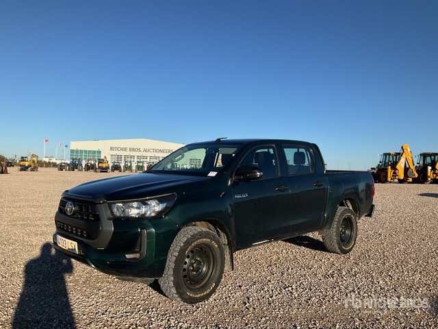 2021 Toyota Hilux 4x4 Crew Cab Pickup - Pickup: 1 kép. 2021 Toyota Hilux 4x4 Crew Cab Pickup - Pickup: 1 kép.