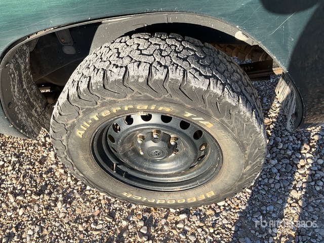 2021 Toyota Hilux 4x4 Crew Cab Pickup - Pickup: 5 kép. 2021 Toyota Hilux 4x4 Crew Cab Pickup - Pickup: 5 kép.