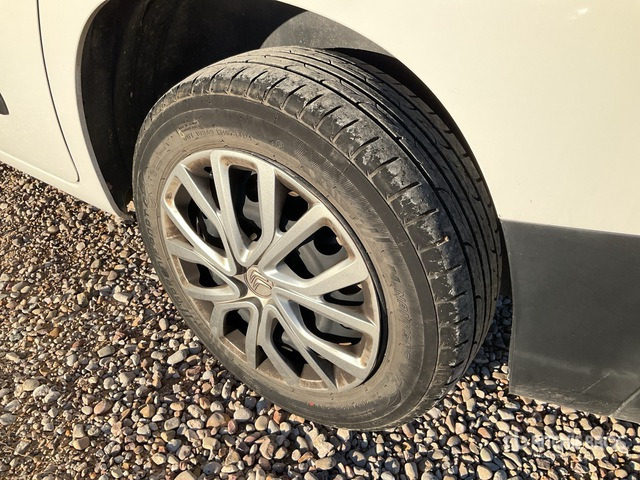 2022 Citroen Berlingo Passenger Van - Minibusz, Kisbusz: 4 kép. 2022 Citroen Berlingo Passenger Van - Minibusz, Kisbusz: 4 kép.