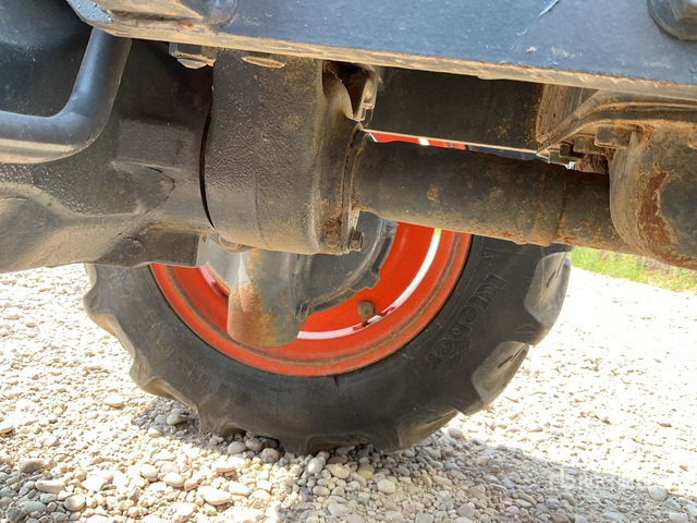 2022 Kubota M5101 NQ 4WD Tractor - Traktor: 4 kép. 2022 Kubota M5101 NQ 4WD Tractor - Traktor: 4 kép.
