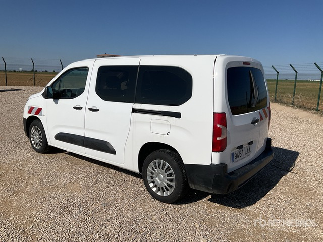 2022 Toyota Proace City Verso 5 Passenger Van - Minibusz, Kisbusz: 3 kép. 2022 Toyota Proace City Verso 5 Passenger Van - Minibusz, Kisbusz: 3 kép.