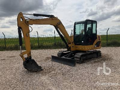 CAT 306 - Lánctalpas kotró: 1 kép. CAT 306 - Lánctalpas kotró: 1 kép.