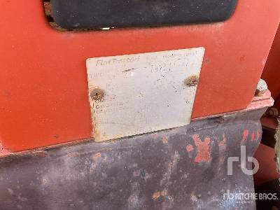 FIAT 70-65 - Lánctalpas traktor: 5 kép. FIAT 70-65 - Lánctalpas traktor: 5 kép.