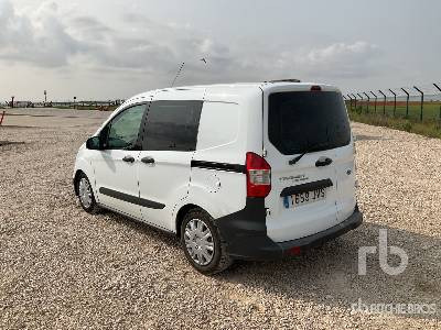 FORD TRANSIT CURRIER 5 - Autó: 2 kép. FORD TRANSIT CURRIER 5 - Autó: 2 kép.