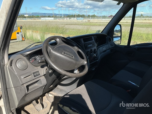 2014 Iveco Daily 35S15 Van Truck - Kisteherautó: 5 kép. 2014 Iveco Daily 35S15 Van Truck - Kisteherautó: 5 kép.
