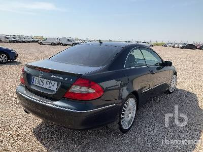 MERCEDES-BENZ CLK320 CDI - Autó: 3 kép. MERCEDES-BENZ CLK320 CDI - Autó: 3 kép.