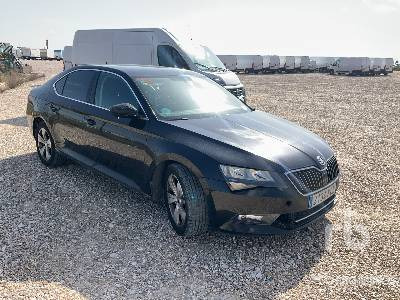 SKODA SUPERB 2.0D - Autó: 4 kép. SKODA SUPERB 2.0D - Autó: 4 kép.