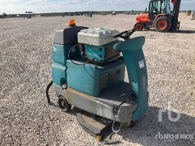 TENNANT T7 - Ipari seprőgép: 4 kép. TENNANT T7 - Ipari seprőgép: 4 kép.