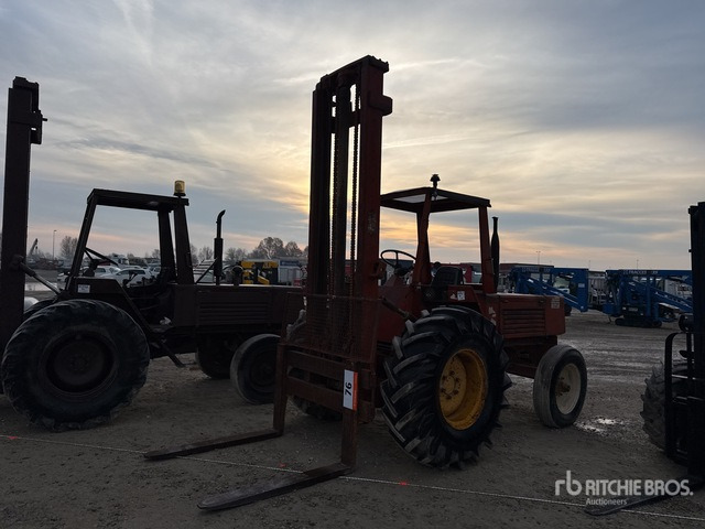 1994 Manitou MB25G Rough Terrain Forklift - Terepjáró képességű targoncá: 1 kép. 1994 Manitou MB25G Rough Terrain Forklift - Terepjáró képességű targoncá: 1 kép.