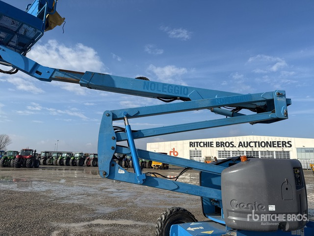 1998 Genie Z45/25 Telescopic Boom Lift - Személyemelő: 4 kép. 1998 Genie Z45/25 Telescopic Boom Lift - Személyemelő: 4 kép.