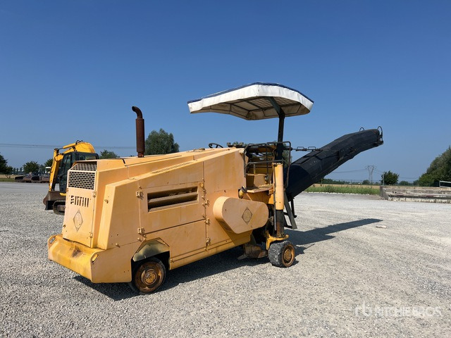 1999 Bitelli 385 Cold Planer - Aszfaltmaró: 2 kép. 1999 Bitelli 385 Cold Planer - Aszfaltmaró: 2 kép.