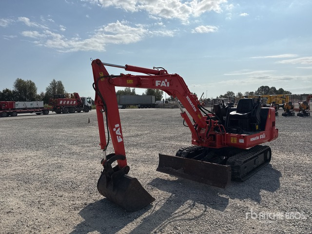 1999 FAI 235 Escavatore cingolato - Lánctalpas kotró: 1 kép. 1999 FAI 235 Escavatore cingolato - Lánctalpas kotró: 1 kép.