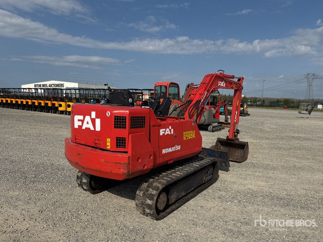 1999 FAI 235 Escavatore cingolato - Lánctalpas kotró: 4 kép. 1999 FAI 235 Escavatore cingolato - Lánctalpas kotró: 4 kép.