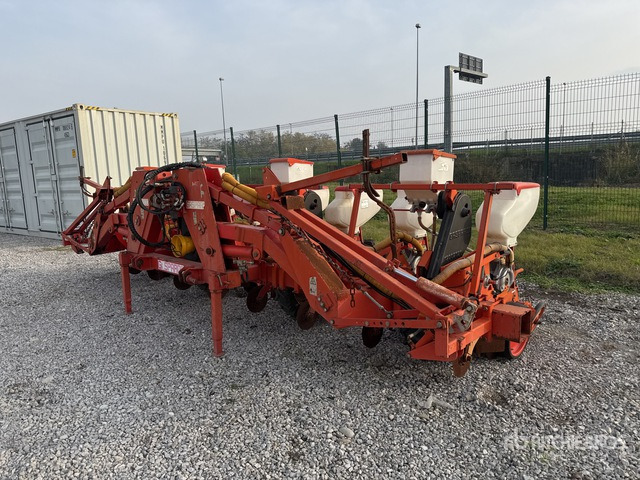 1999 Gaspardo MTI F Air Seeder - Szemenkénti vetőgép: 1 kép. 1999 Gaspardo MTI F Air Seeder - Szemenkénti vetőgép: 1 kép.