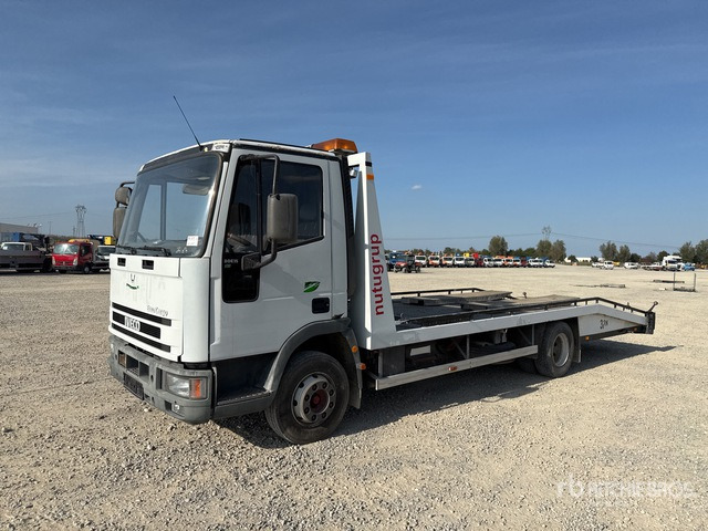 1999 Iveco Eurocargo 80E15 4x2 Car Carrier Truck - Vontató: 2 kép. 1999 Iveco Eurocargo 80E15 4x2 Car Carrier Truck - Vontató: 2 kép.
