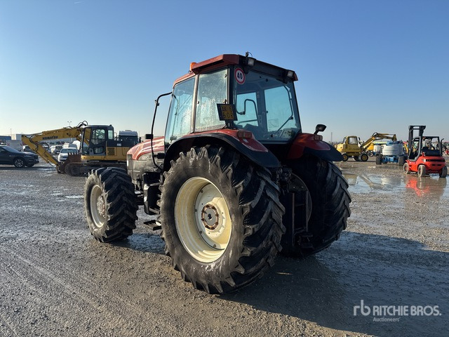 1999 New Holland M160 4WD Tractor - Traktor: 2 kép. 1999 New Holland M160 4WD Tractor - Traktor: 2 kép.