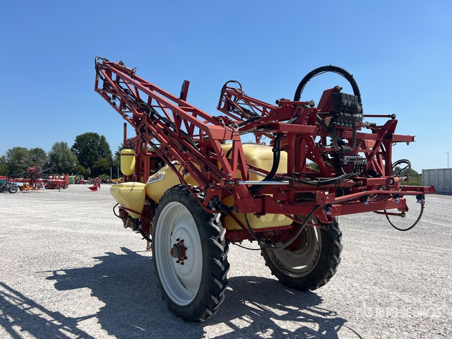 2001 Hardi Commander Pull-Type Sprayer - Vontatott permetezők: 4 kép. 2001 Hardi Commander Pull-Type Sprayer - Vontatott permetezők: 4 kép.