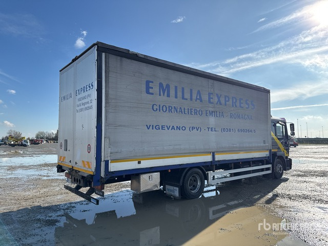 2001 MAN 13.224 4x2 Curtain Side Truck - Ponyvás teherautó: 3 kép. 2001 MAN 13.224 4x2 Curtain Side Truck - Ponyvás teherautó: 3 kép.
