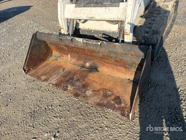 2002 Bobcat T190 Compact Track Loader - Kompakt lánctalpas rakodó: 5 kép. 2002 Bobcat T190 Compact Track Loader - Kompakt lánctalpas rakodó: 5 kép.