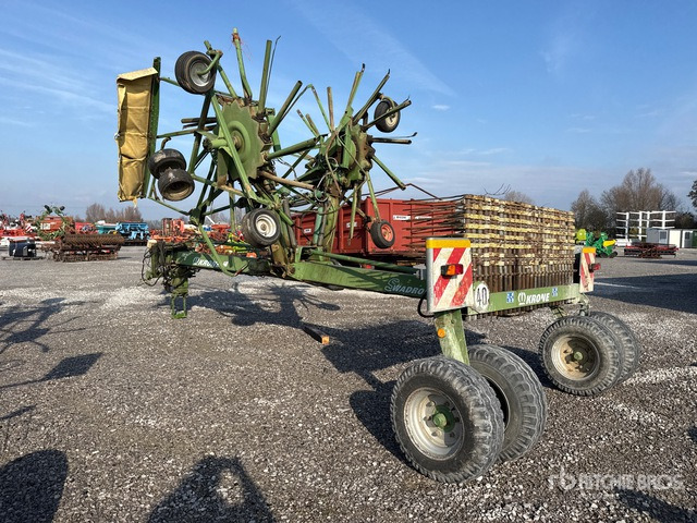 2002 Krone SWADRO 1401 Hay Rake - Szénaforgató: 2 kép. 2002 Krone SWADRO 1401 Hay Rake - Szénaforgató: 2 kép.