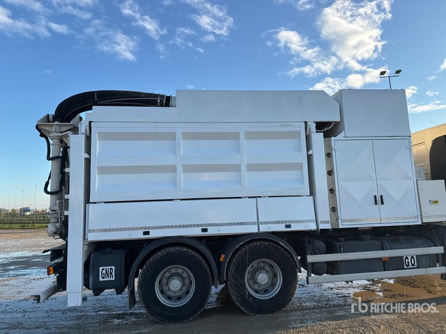 2006 Renault Kerax 420 dci 6x4 Vacuum Excavator Truck - Szippantós autó: 4 kép. 2006 Renault Kerax 420 dci 6x4 Vacuum Excavator Truck - Szippantós autó: 4 kép.