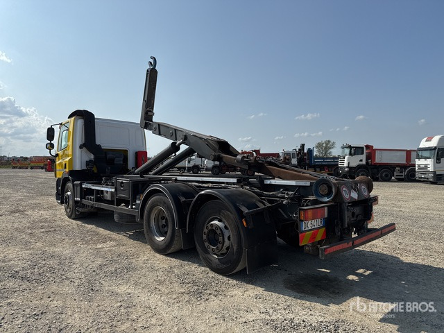 2007 DAF CF85 6x2 Roll-Off Truck - Horgos rakodó teherautó: 3 kép. 2007 DAF CF85 6x2 Roll-Off Truck - Horgos rakodó teherautó: 3 kép.
