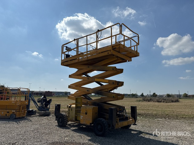 2007 Haulotte H18SX Diesel Scissor Lift - Ollós emelő: 3 kép. 2007 Haulotte H18SX Diesel Scissor Lift - Ollós emelő: 3 kép.