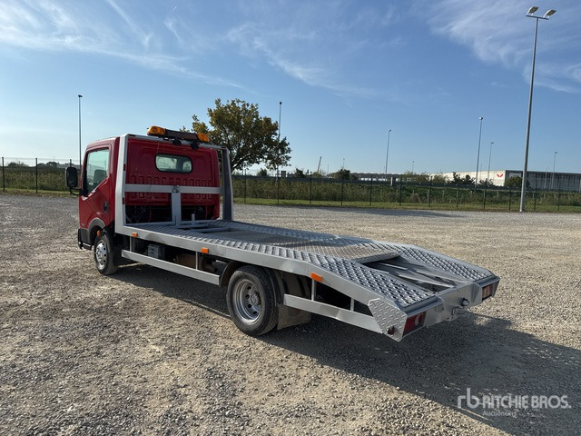 2007 Nissan Cabstar 35.15 Autocarro trasporto automobili - Vontató: 3 kép. 2007 Nissan Cabstar 35.15 Autocarro trasporto automobili - Vontató: 3 kép.