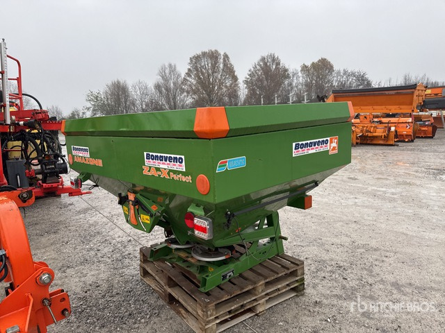 2008 Amazone ZA-X 1402 Fertilizer Spreader - Műtrágyaszóró: 3 kép. 2008 Amazone ZA-X 1402 Fertilizer Spreader - Műtrágyaszóró: 3 kép.