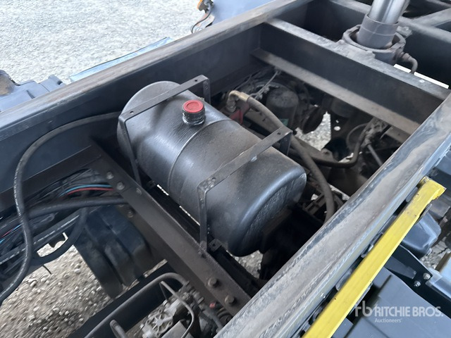 2008 Iveco Eurocargo 75E16 4x2 Dump Truck: Light Duty - Billenőplatós teherautó: 4 kép. 2008 Iveco Eurocargo 75E16 4x2 Dump Truck: Light Duty - Billenőplatós teherautó: 4 kép.